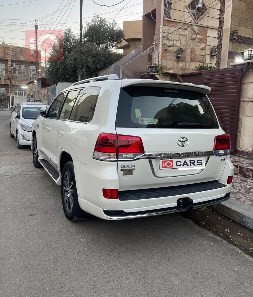 تويوتا لاندكروزر